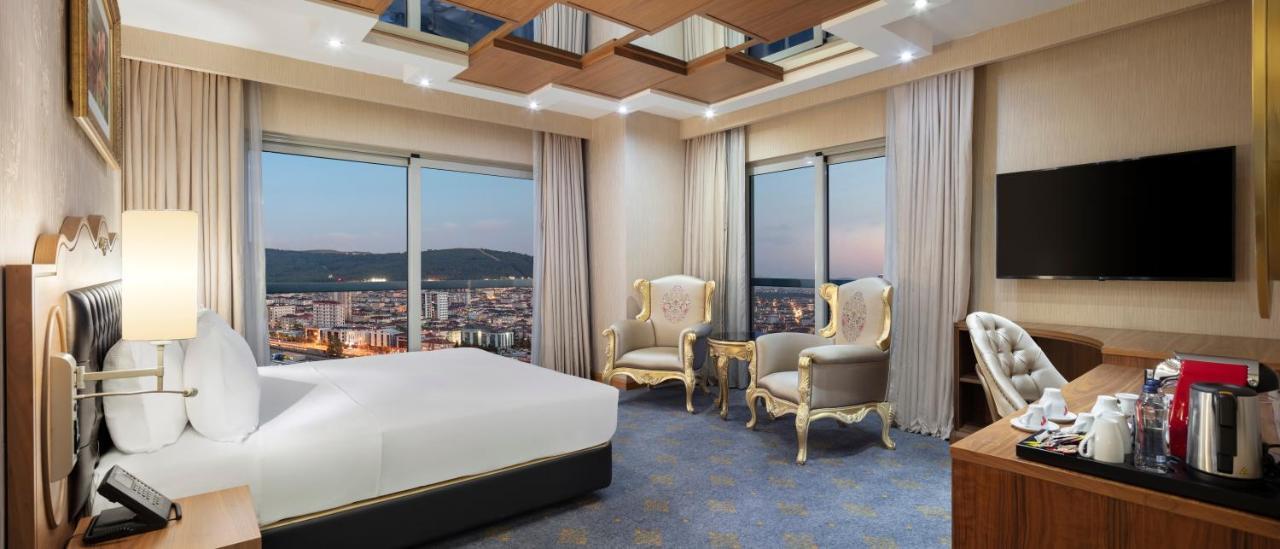 Doubletree By Hilton Istanbul Atasehir Hotel & Conference Centre Exteriör bild