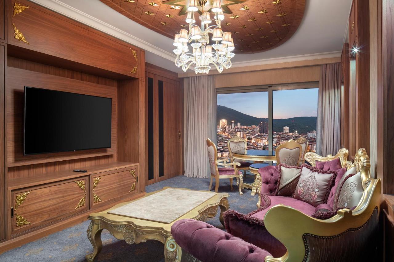 Doubletree By Hilton Istanbul Atasehir Hotel & Conference Centre Exteriör bild